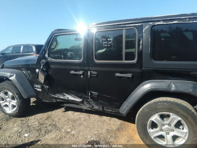 1C4HJXDG6JW298312 Jeep Wrangler Unlimited Sport S