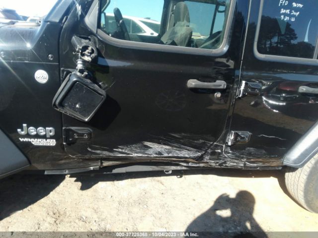 1C4HJXDG6JW298312 Jeep Wrangler Unlimited Sport S