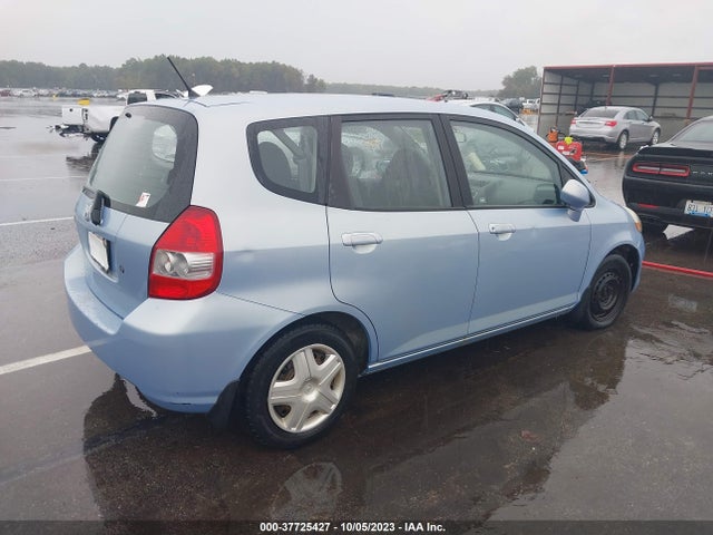2008 HONDA FIT VIN: JHMGD38428S057570