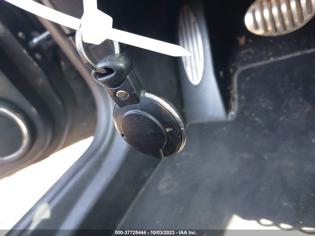 2011 MINI COOPER HARDTOP WMWSV3C54BTY10314 Photo 10