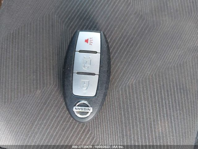 KNMAT2MV3GP673847 Nissan ROGUE SV