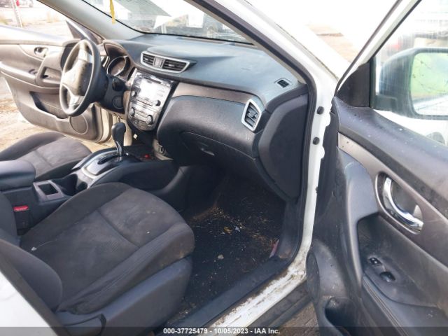 KNMAT2MV3GP673847 Nissan ROGUE SV