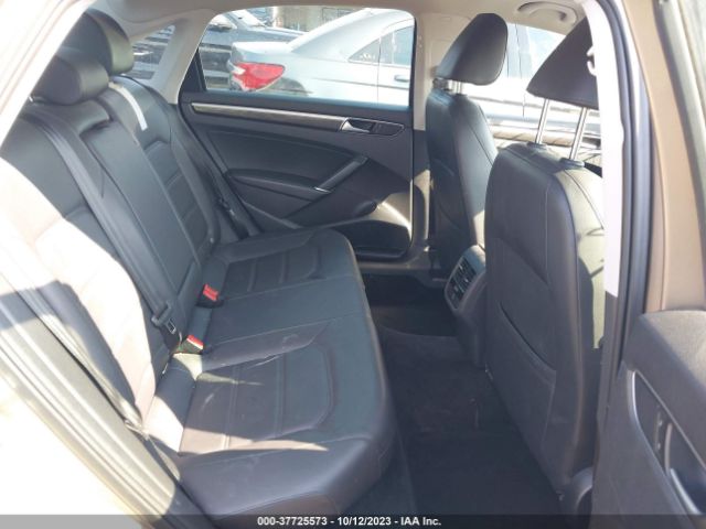 1VWBT7A33GC026552 Volkswagen Passat 1.8t Se