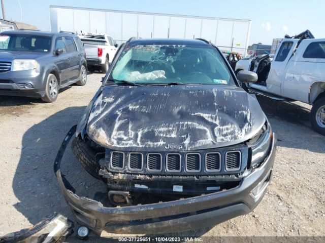 3C4NJDDB1JT481094 Jeep Compass Trailhawk