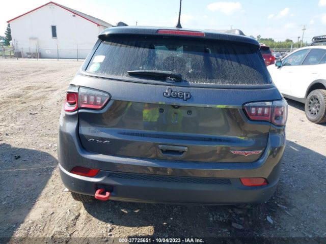 3C4NJDDB1JT481094 Jeep Compass Trailhawk