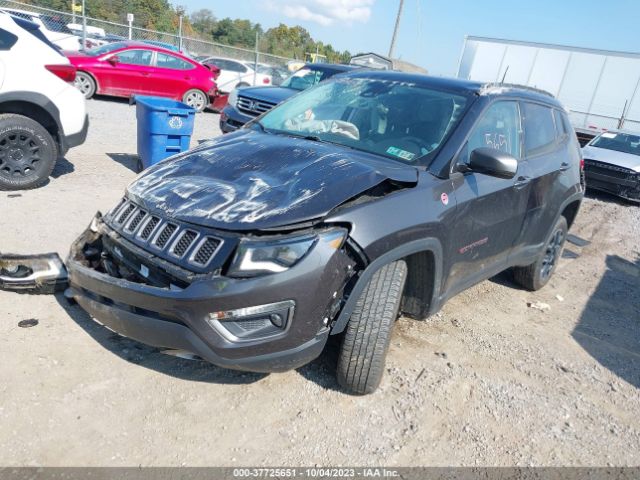 3C4NJDDB1JT481094 Jeep Compass Trailhawk