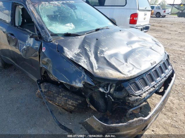 3C4NJDDB1JT481094 Jeep Compass Trailhawk