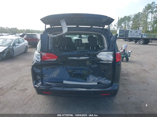 Chrysler Pacifica Lx 2017 2C4RC1CG8HR798018 Image 16