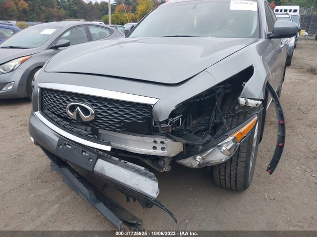 JN8CS1MW3HM416015 Infiniti QX70