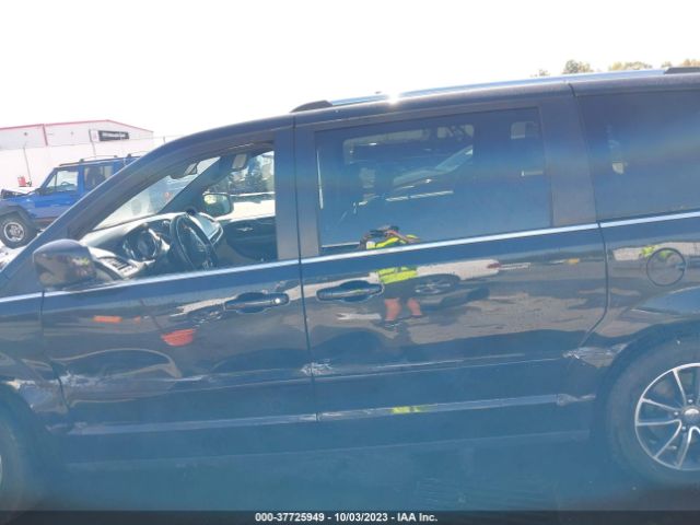 2C4RDGCG0GR349009 Dodge Grand Caravan Sxt Plus