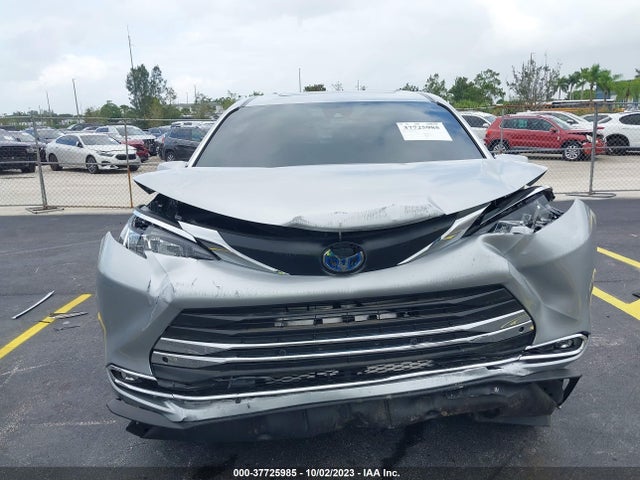 2022 TOYOTA SIENNA XLE VIN: 5TDJRKEC9NS107366