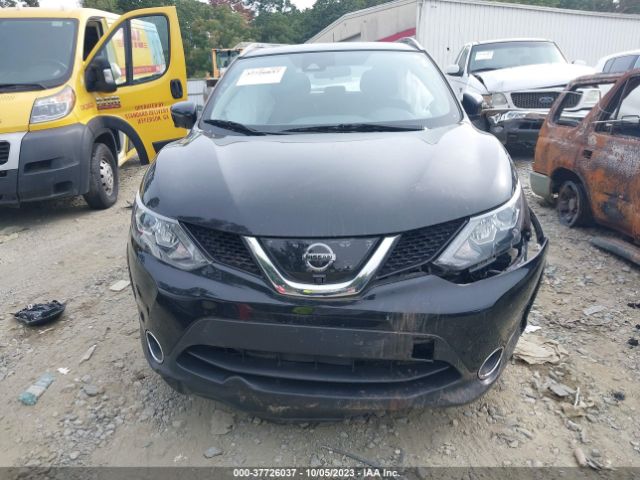 JN1BJ1CR7HW115454 Nissan Rogue Sport Sl