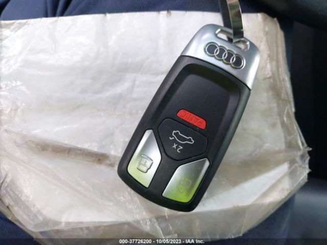 WA1BNAFY7K2048965 Audi Q5 Premium Plus