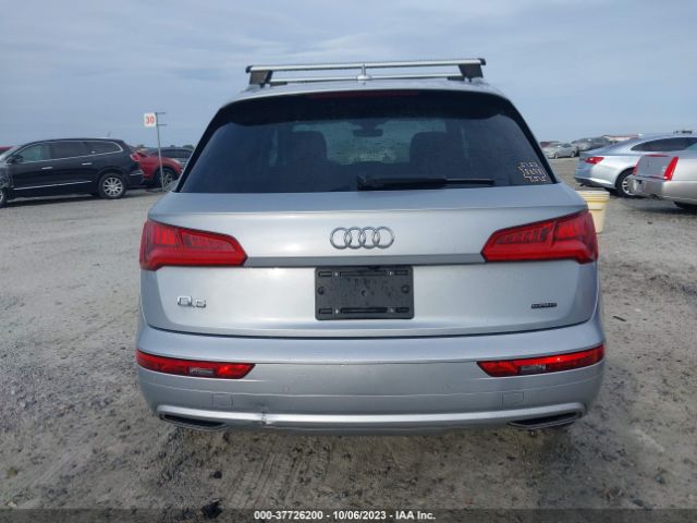 WA1BNAFY7K2048965 Audi Q5 Premium Plus