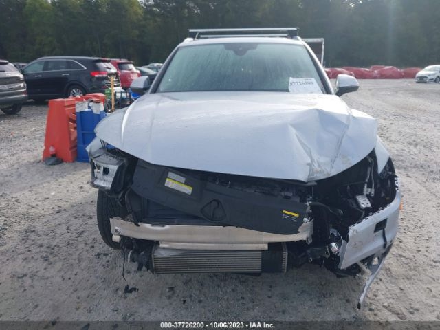 WA1BNAFY7K2048965 Audi Q5 Premium Plus
