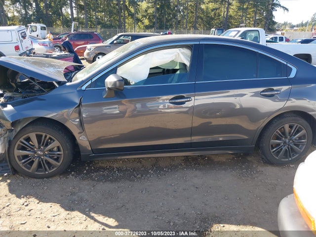 Subaru Legacy 2018 4S3BNAA61J3005243 Image 14