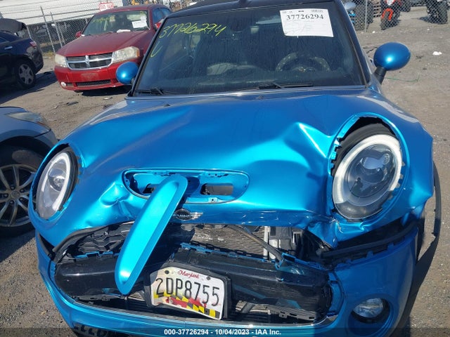 2018 MINI CONVERTIBLE WMWWG9C51J3C82585 Photo 9