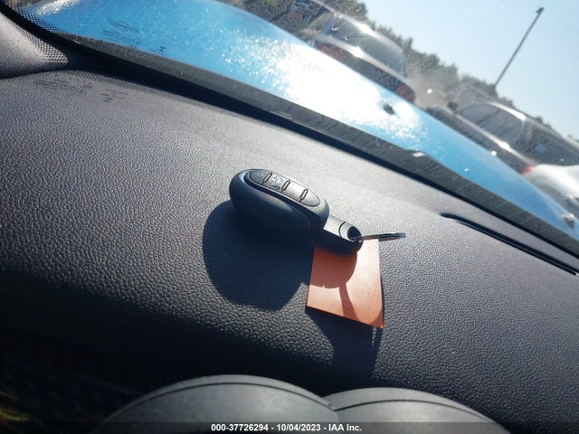 2018 MINI CONVERTIBLE WMWWG9C51J3C82585 Photo 10