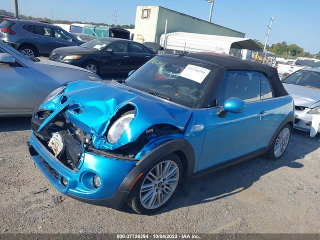 2018 MINI CONVERTIBLE WMWWG9C51J3C82585 Photo 1