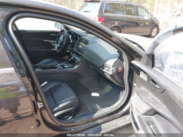 SAJAR4FX5JCP33524 Jaguar Xe 25t