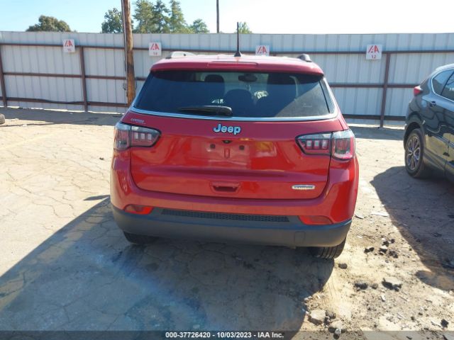 3C4NJCBB2KT638162 Jeep Compass Latitude