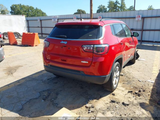 3C4NJCBB2KT638162 Jeep Compass Latitude