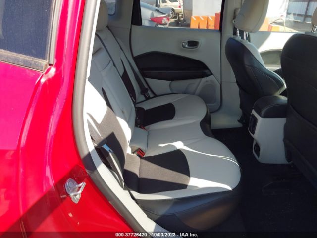 3C4NJCBB2KT638162 Jeep Compass Latitude