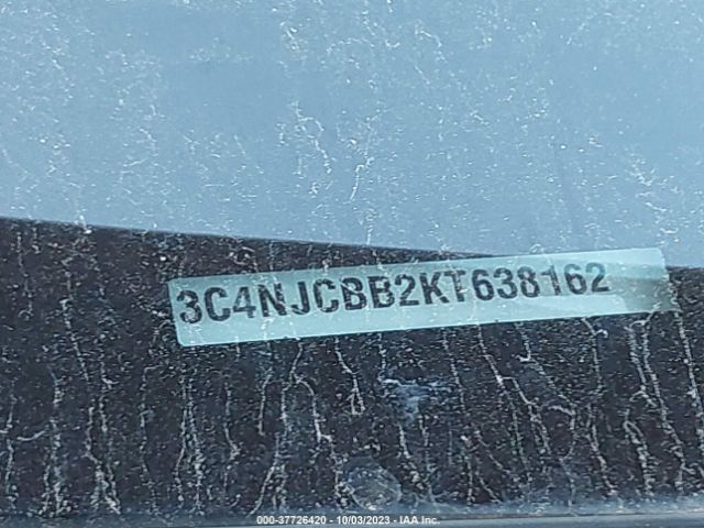 3C4NJCBB2KT638162 Jeep Compass Latitude