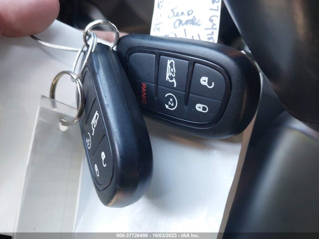 Jeep Cherokee Latitude Plus 2019 1C4PJMLX0KD182614 Image 11