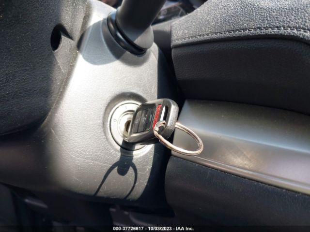 2HKRM4H32GH702478 Honda CR-V LX