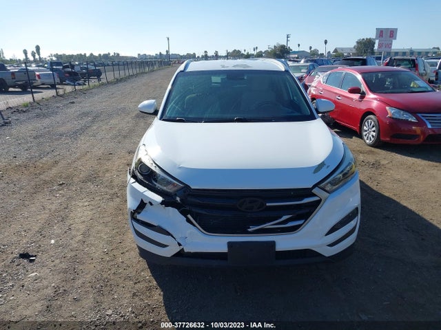 Hyundai TUCSON SE 2017 KM8J33A44HU464990 Image 12