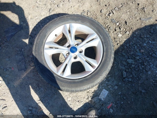 2012 FORD FOCUS SE VIN: 1FAHP3K28CL402453