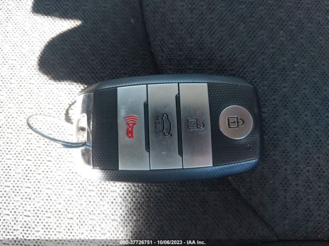 KNAGT4LE6H5009043 KIA Optima Hybrid Base