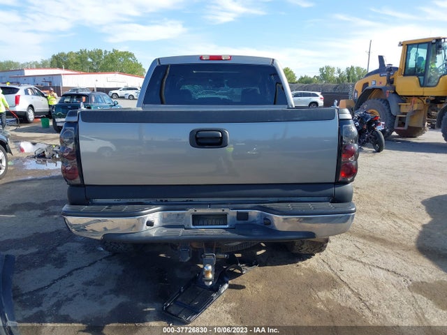 2007 GMC SIERRA 1500 CLASSIC SLT VIN: 2GTEK13Z271155390