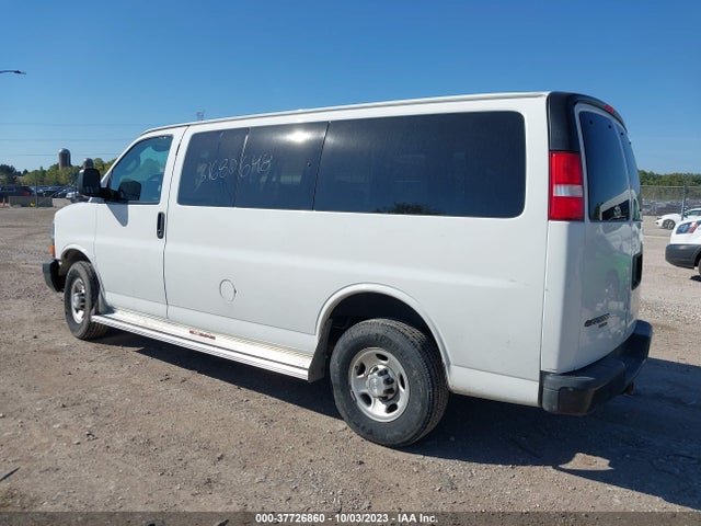 Chevrolet Express Passenger Ls 2016 1GAZGLFF2G1223511 Image 3