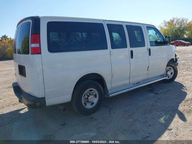 Chevrolet Express Passenger Ls 2016 1GAZGLFF2G1223511 Image 4