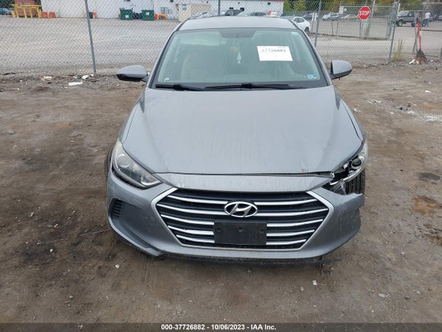Hyundai ELANTRA SE 2018 KMHD74LF1JU554111 Image 12