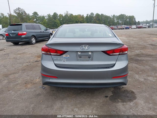 Hyundai ELANTRA SE 2018 KMHD74LF1JU554111 Image 16