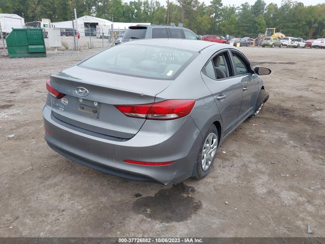 Hyundai ELANTRA SE 2018 KMHD74LF1JU554111 Image 4