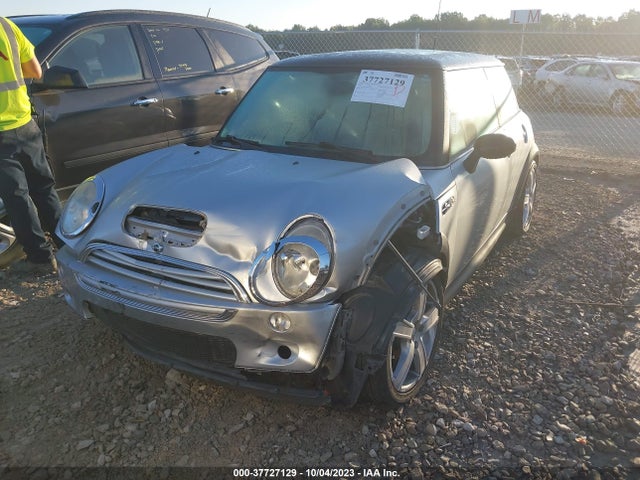 2004 MINI COOPER S WMWRE33434TD80691 Photo 1
