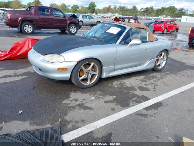 2001 MAZDA MX-5 MIATA BASE/LS VIN: JM1NB353210204160