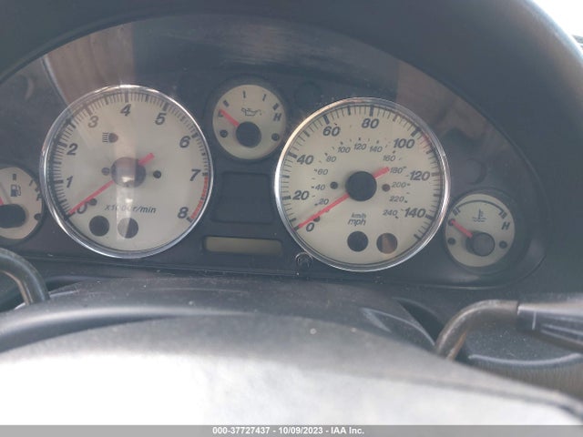 2001 MAZDA MX-5 MIATA BASE/LS VIN: JM1NB353210204160