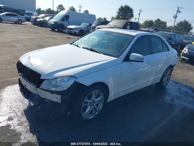 2013 MERCEDES-BENZ C 300 SPORT 4MATIC/LUXURY 4MATIC VIN: WDDGF8AB7DA801896