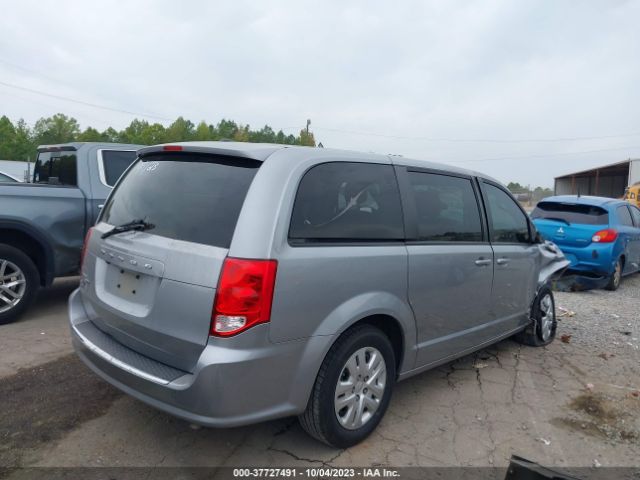 2C4RDGBG3JR161626 Dodge Grand Caravan Se