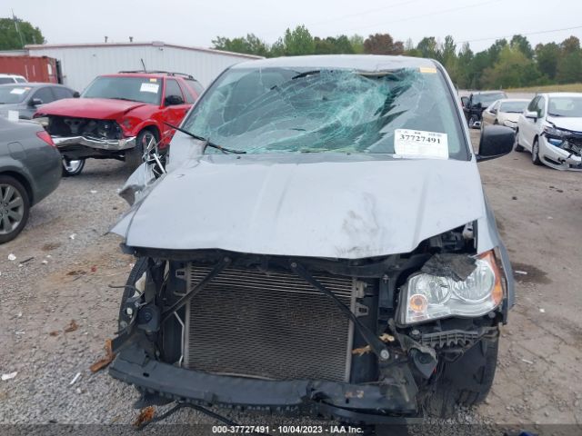 2C4RDGBG3JR161626 Dodge Grand Caravan Se
