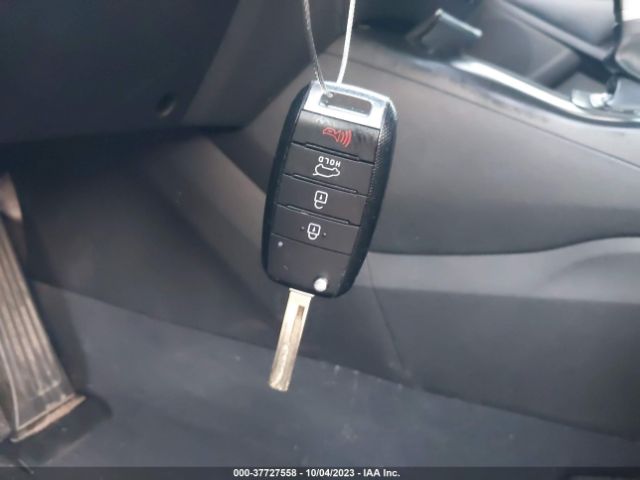 5XYPG4A5XKG475244 KIA Sorento Lx V6