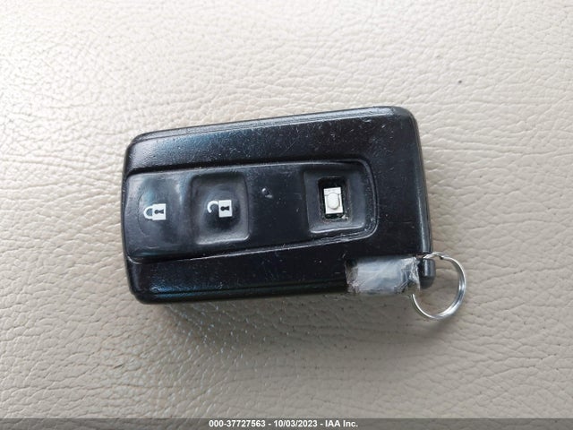 2005 TOYOTA PRIUS VIN: JTDKB20U453034692