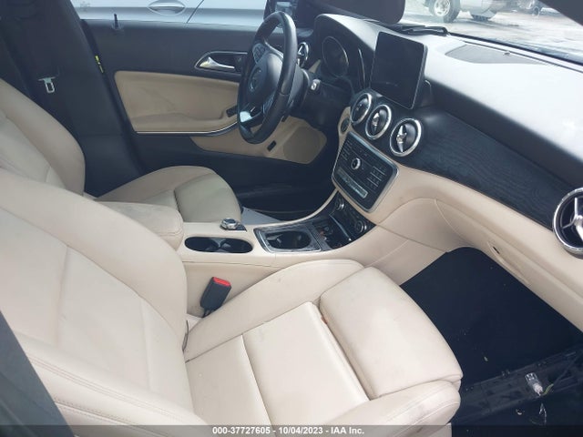 Продажа на аукционе авто 2018 Mercedes-benz Cla 250, vin: WDDSJ4EB2JN515826, номер лота: 37727605