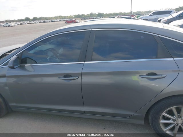 Hyundai SONATA SE 2018 5NPE24AF1JH688962 Image 14