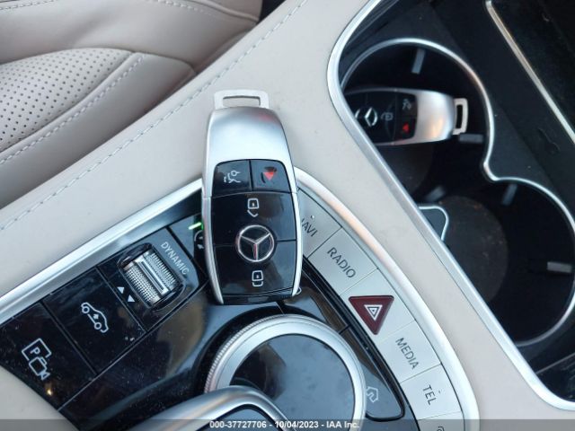 W1KUG8GBXLA532427 Mercedes-Benz S 560 4matic